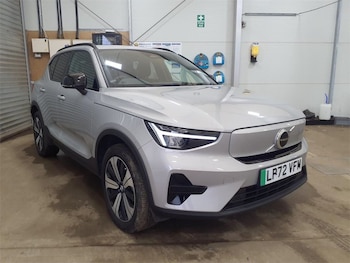 Used Volvo XC40 2023 for sale - 75937510: Photo 3