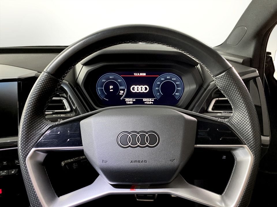 Used Audi Q4 e-tron 2023 for sale - 77850021: Photo 13