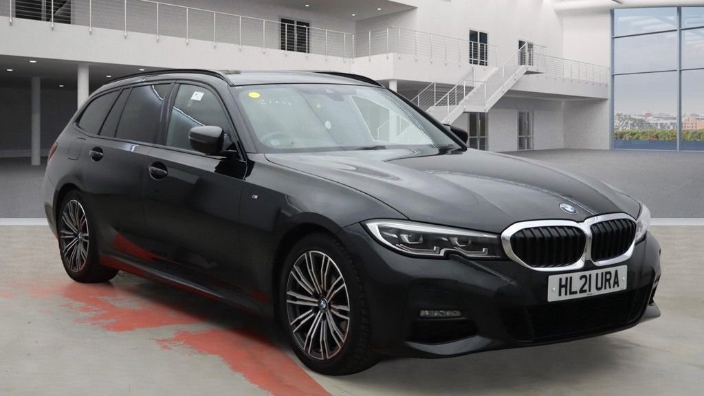 Used BMW 3 Series 2021 for sale - 76410352: Photo 1