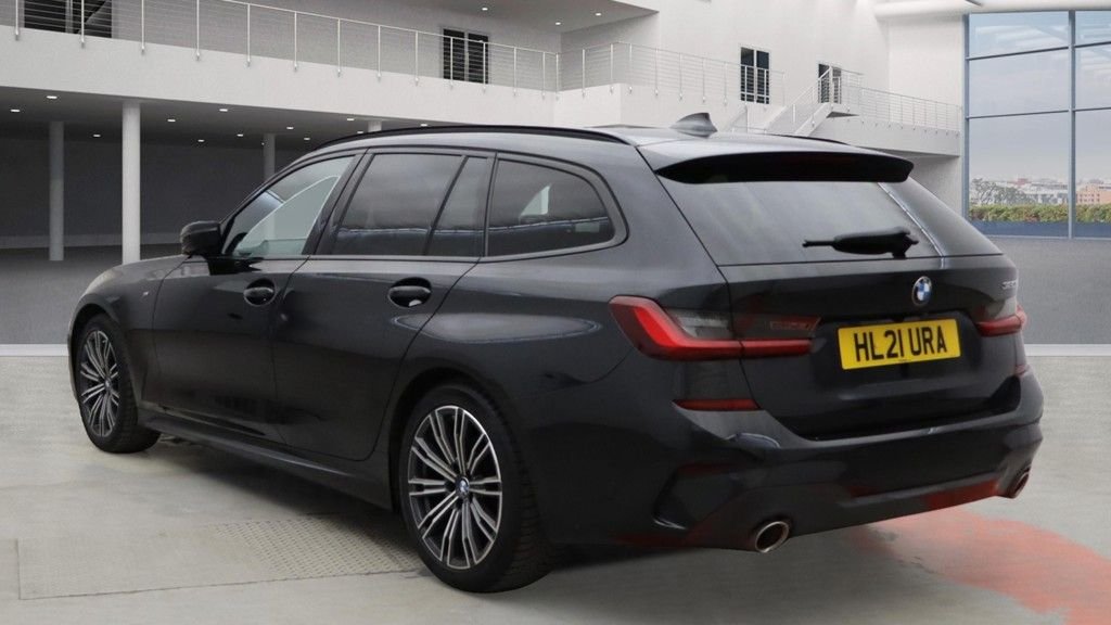 Used BMW 3 Series 2021 for sale - 76410352: Photo 3