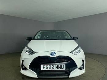 Used Toyota Yaris 2022 for sale - 76105393: Photo