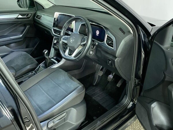 Used Volkswagen T-Roc 2023 for sale - 75320582: Photo 15