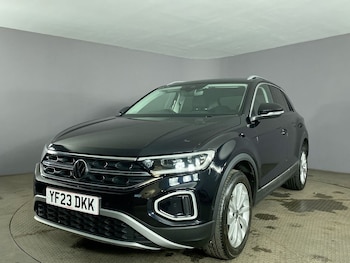 Used Volkswagen T-Roc 2023 for sale - 75320582: Photo