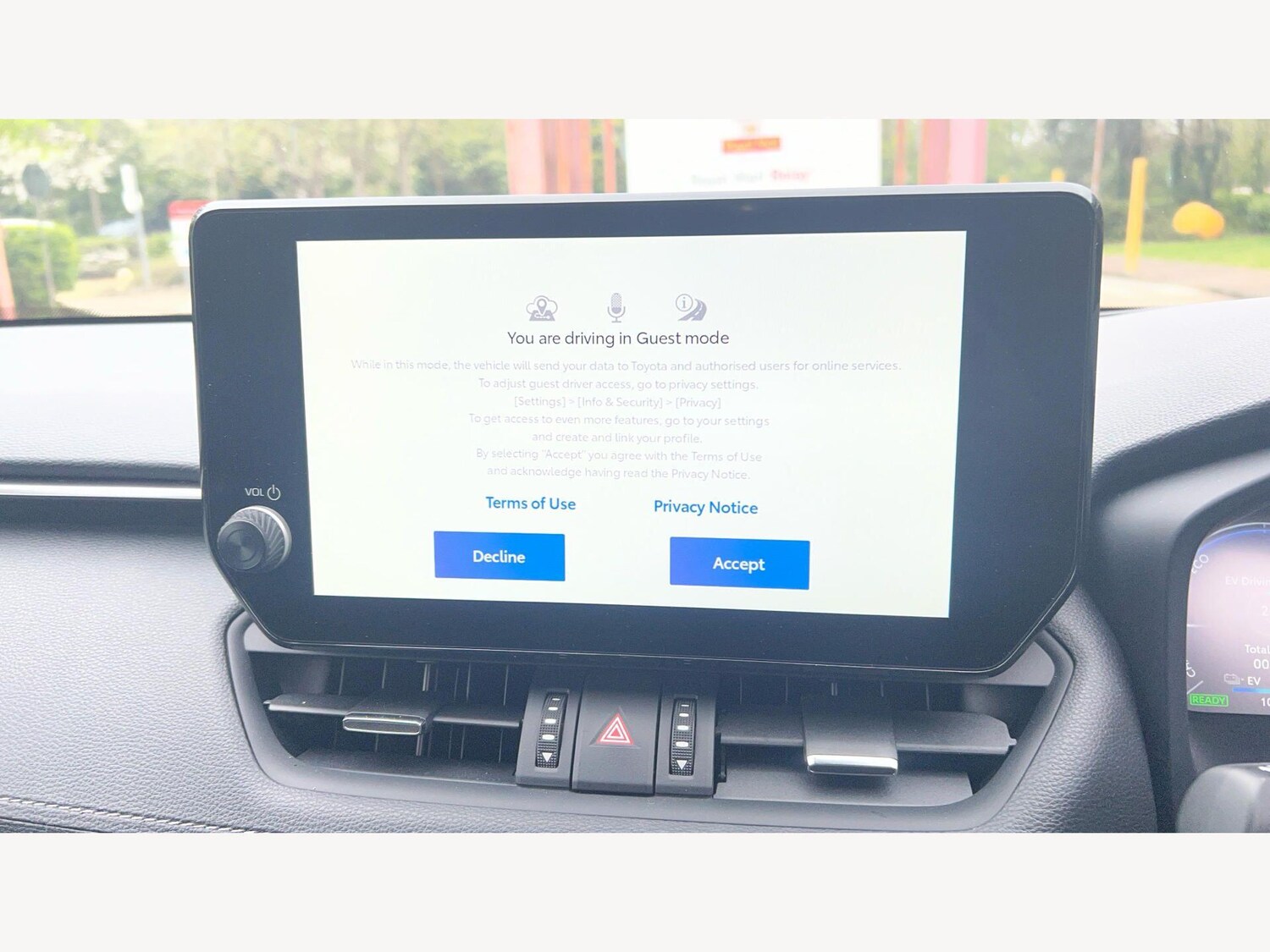 Used Toyota RAV4 2025 for sale - 78101060: Photo 11