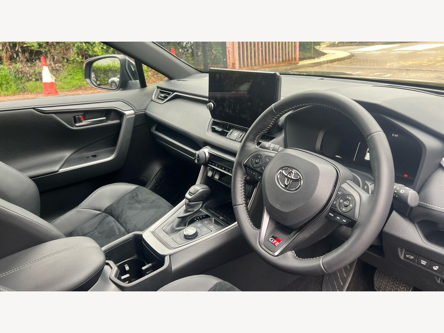 Used Toyota RAV4 2025 for sale - 78101060: Photo 14