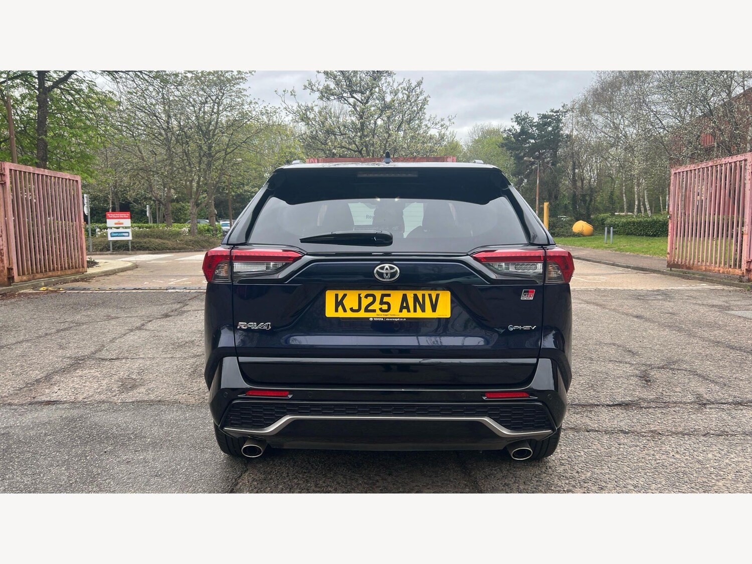 Used Toyota RAV4 2025 for sale - 78101060: Photo 28