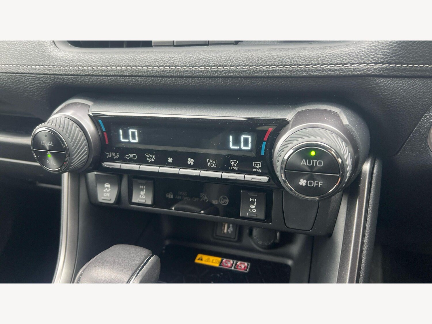 Used Toyota RAV4 2025 for sale - 78101060: Photo 34