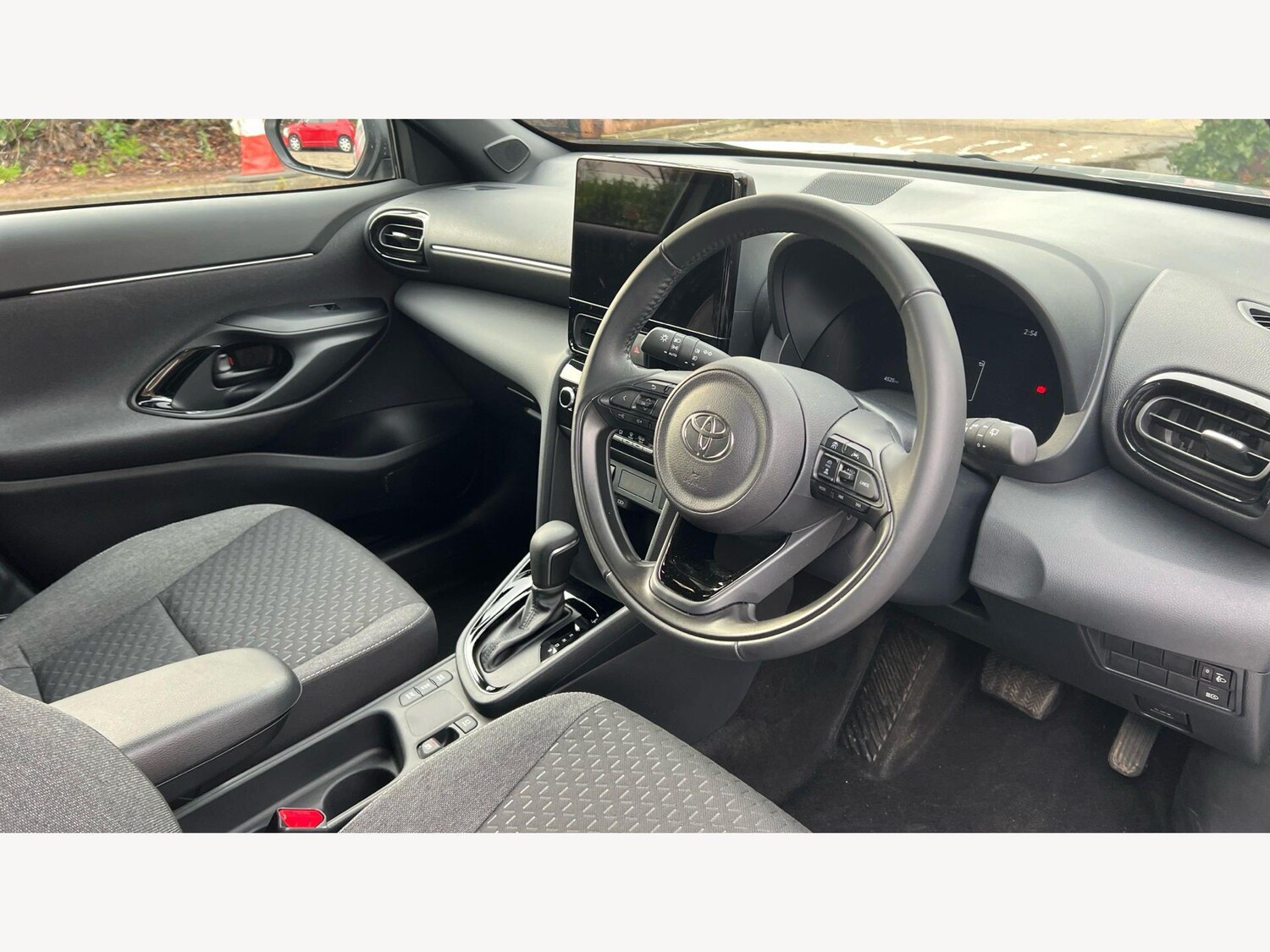 Used Toyota Yaris Cross 2025 for sale - 77611541: Photo 13