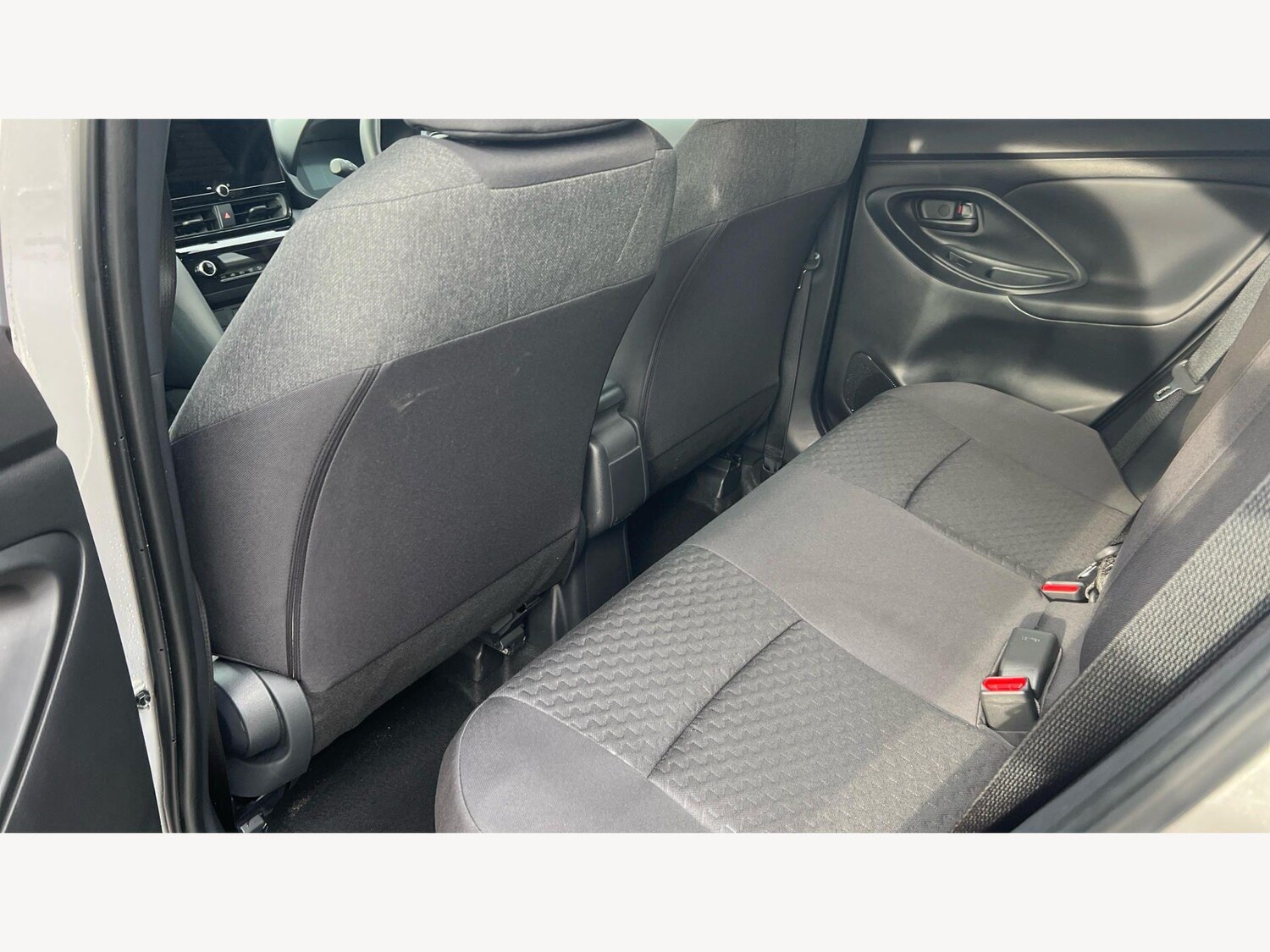 Used Toyota Yaris Cross 2025 for sale - 77611541: Photo 15