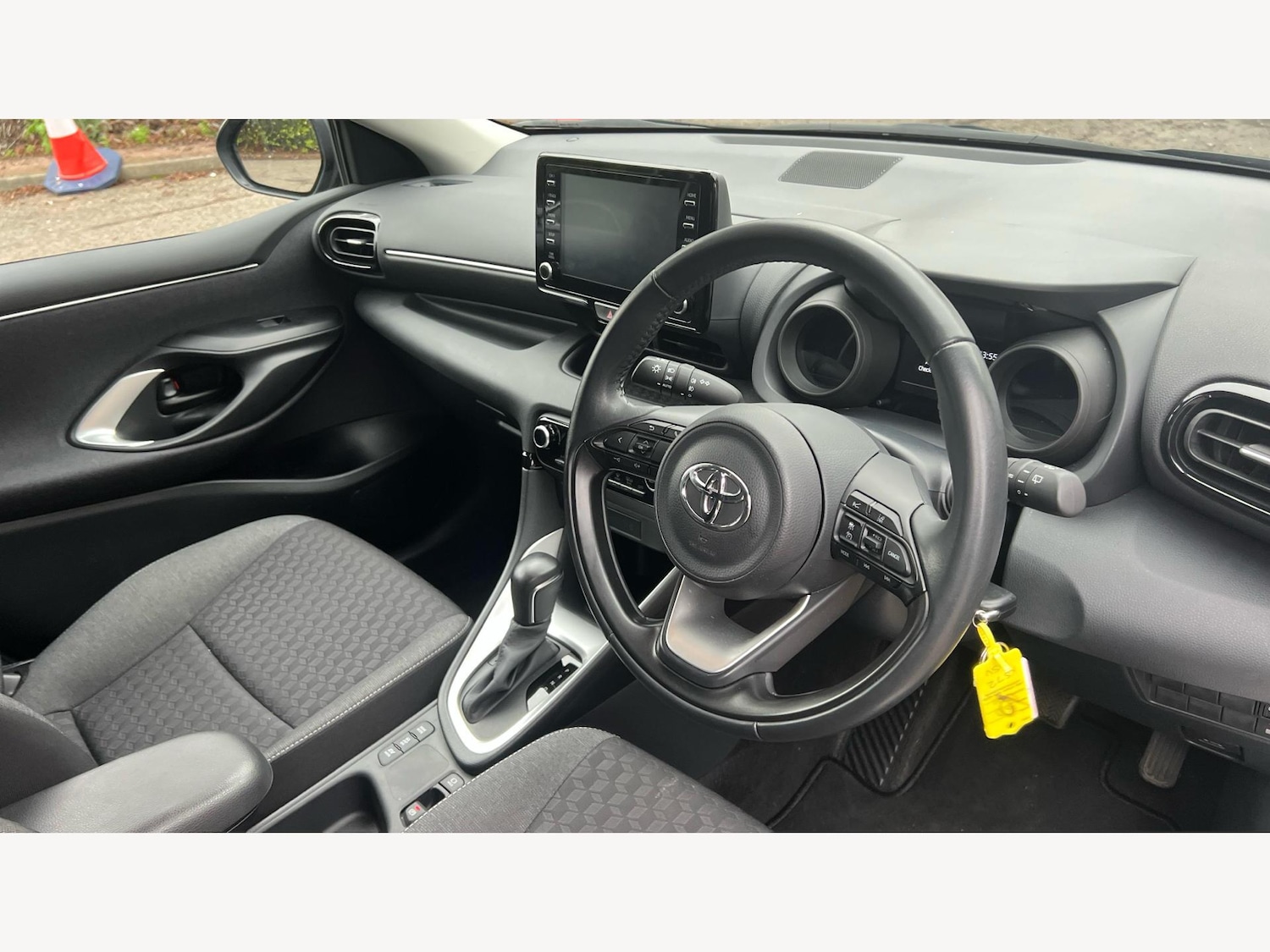 Used Toyota Yaris 2023 for sale - 77066447: Photo 13