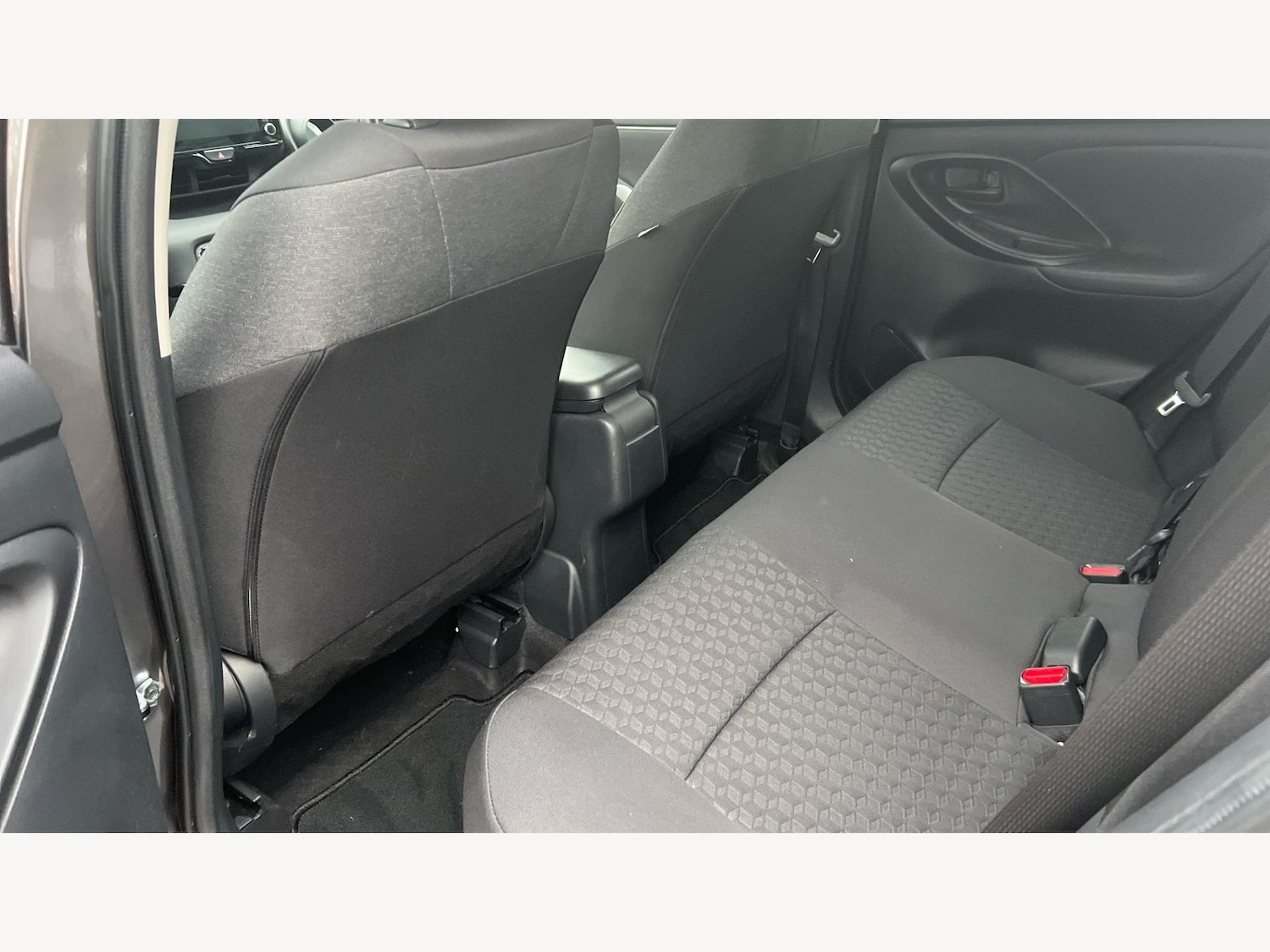 Used Toyota Yaris 2023 for sale - 77066447: Photo 15