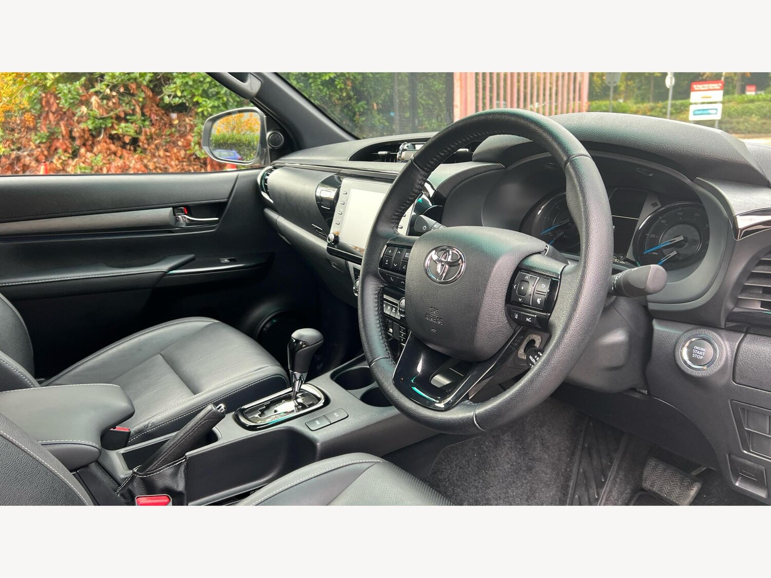 Used Toyota Hilux 2024 for sale - 76336946: Photo 13