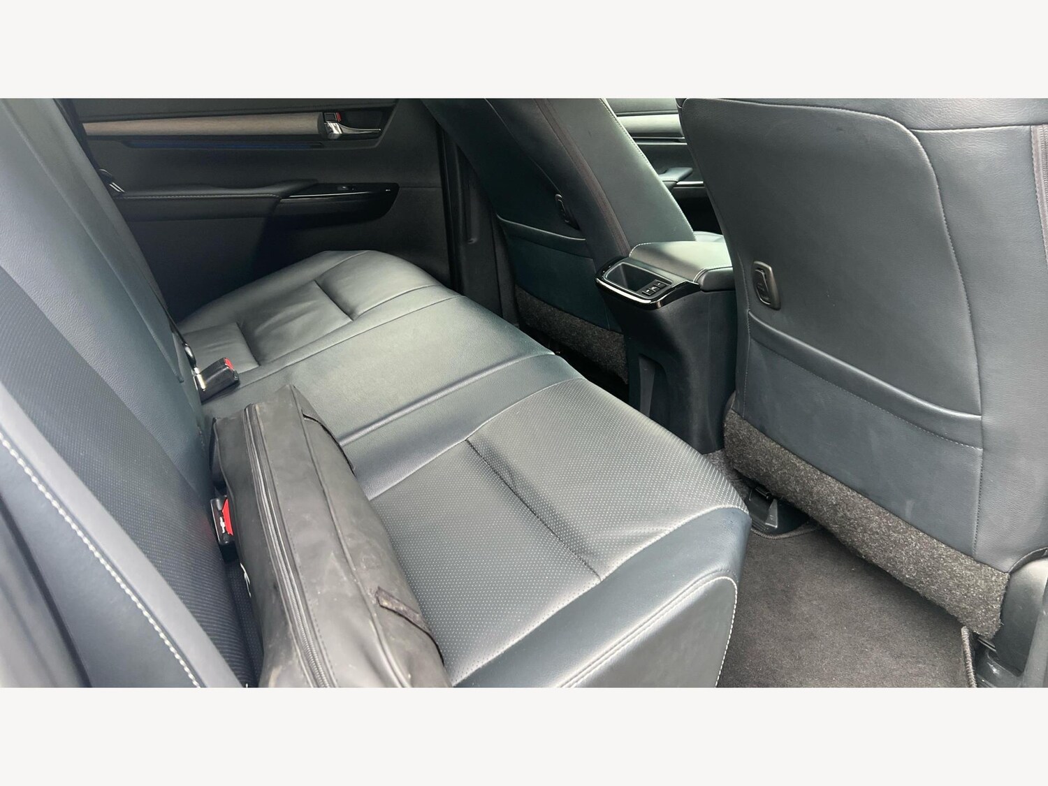 Used Toyota Hilux 2024 for sale - 76336946: Photo 14