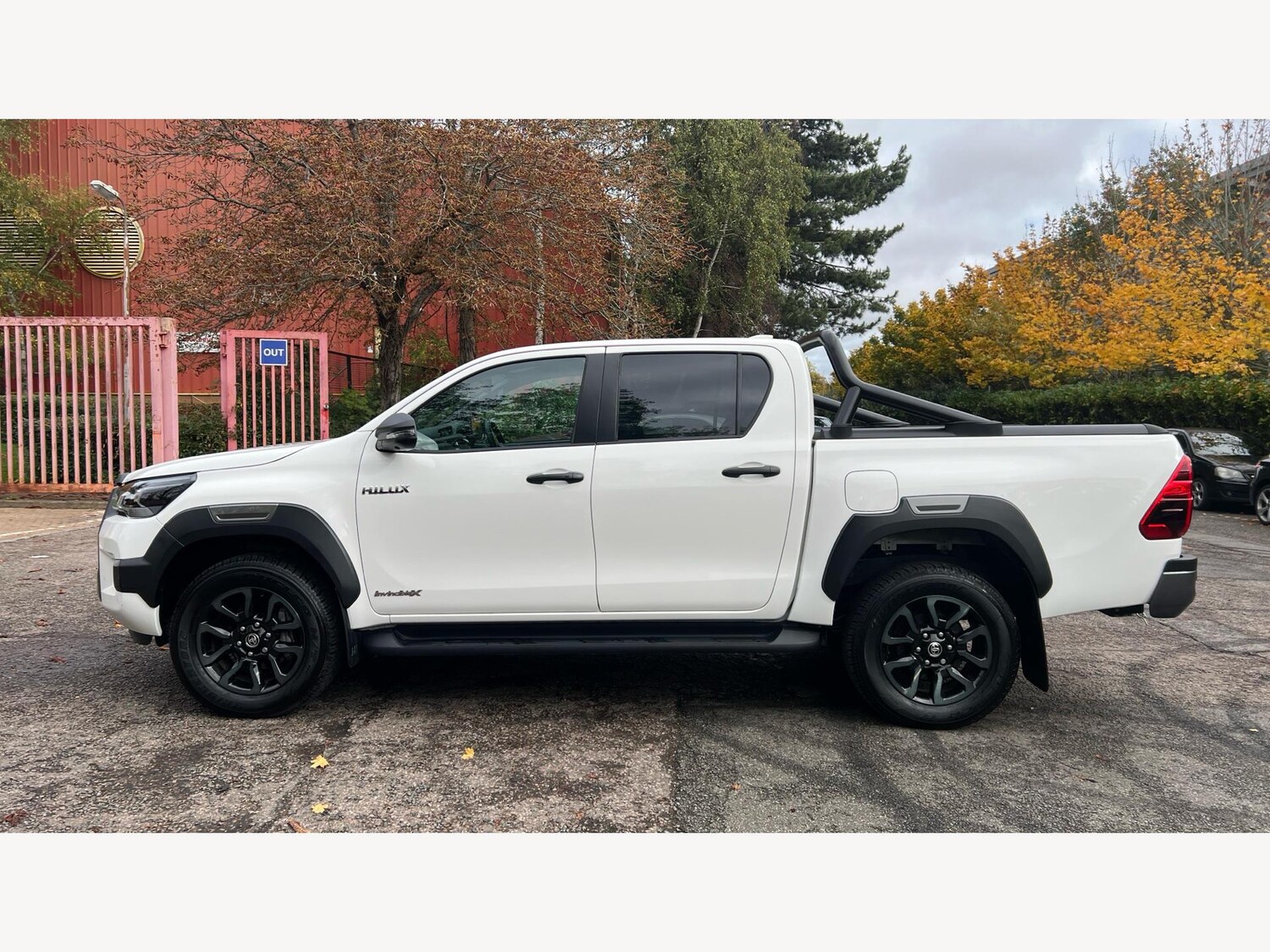 Used Toyota Hilux 2024 for sale - 76336946: Photo 19
