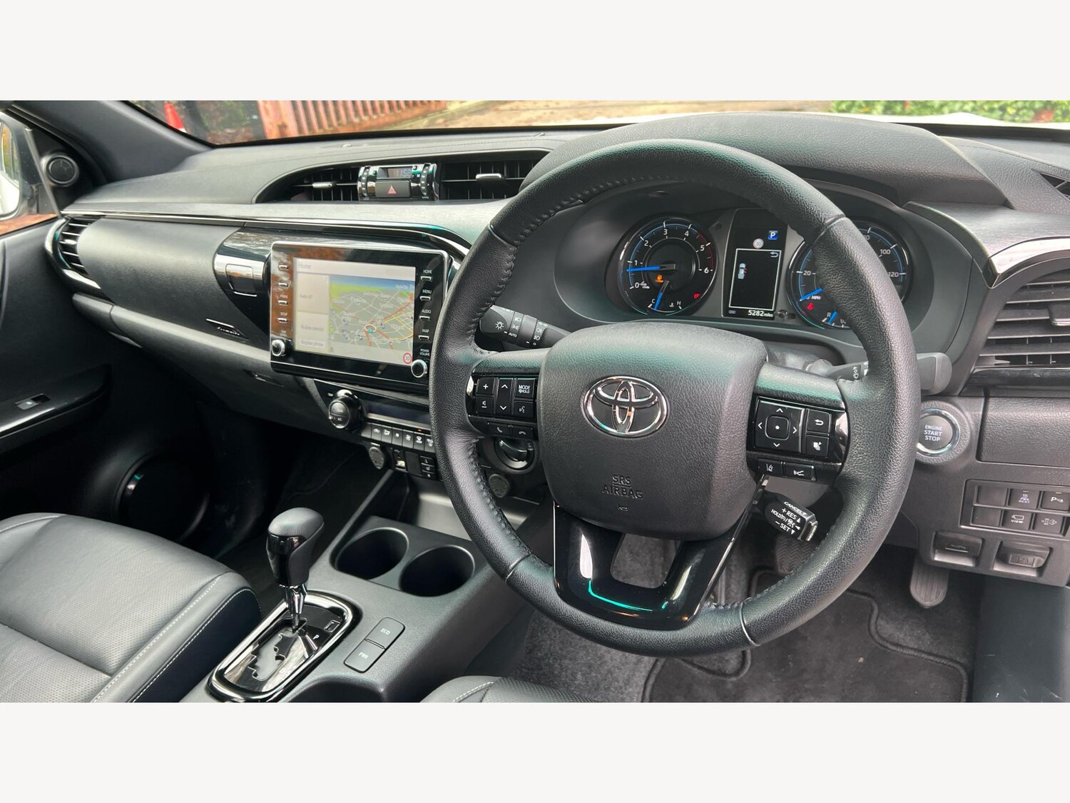Used Toyota Hilux 2024 for sale - 76336946: Photo 8