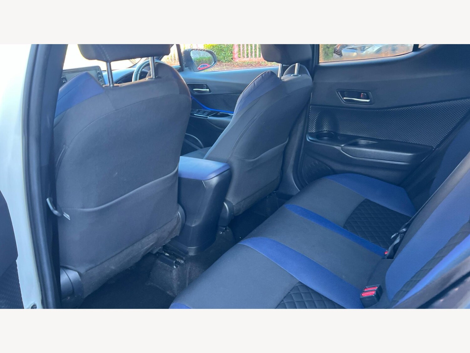 Used Toyota C-HR 2020 for sale - 76688862: Photo 15