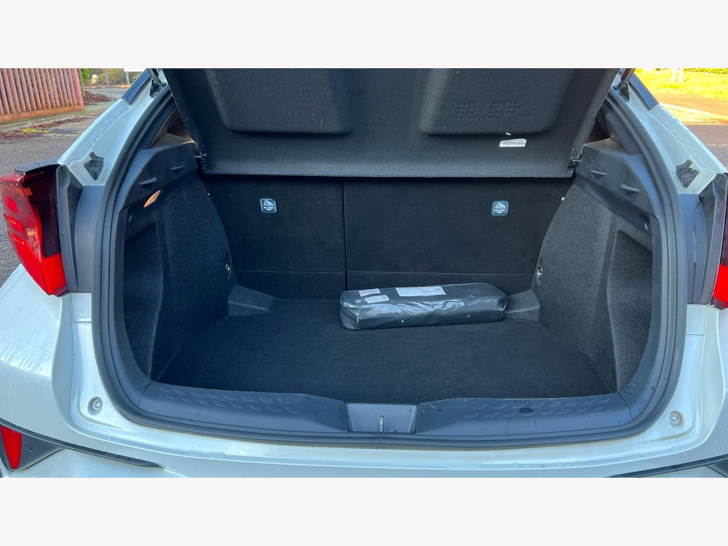 Used Toyota C-HR 2020 for sale - 76688862: Photo 16