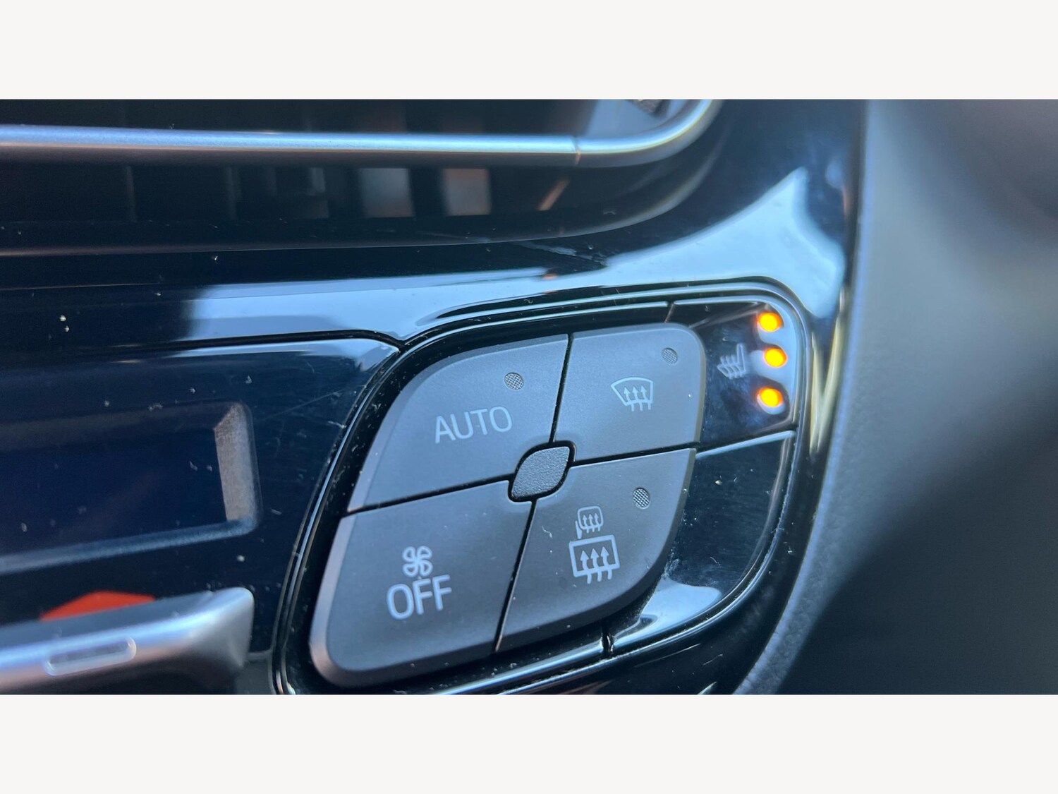 Used Toyota C-HR 2020 for sale - 76688862: Photo 22