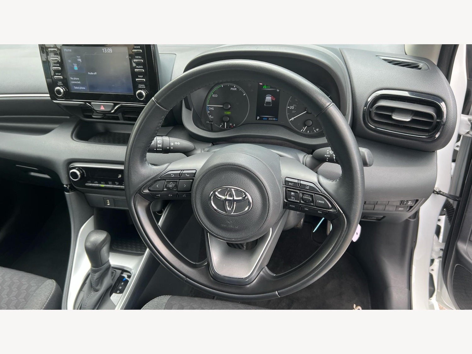 Used Toyota Yaris 2023 for sale - 76585371: Photo 10