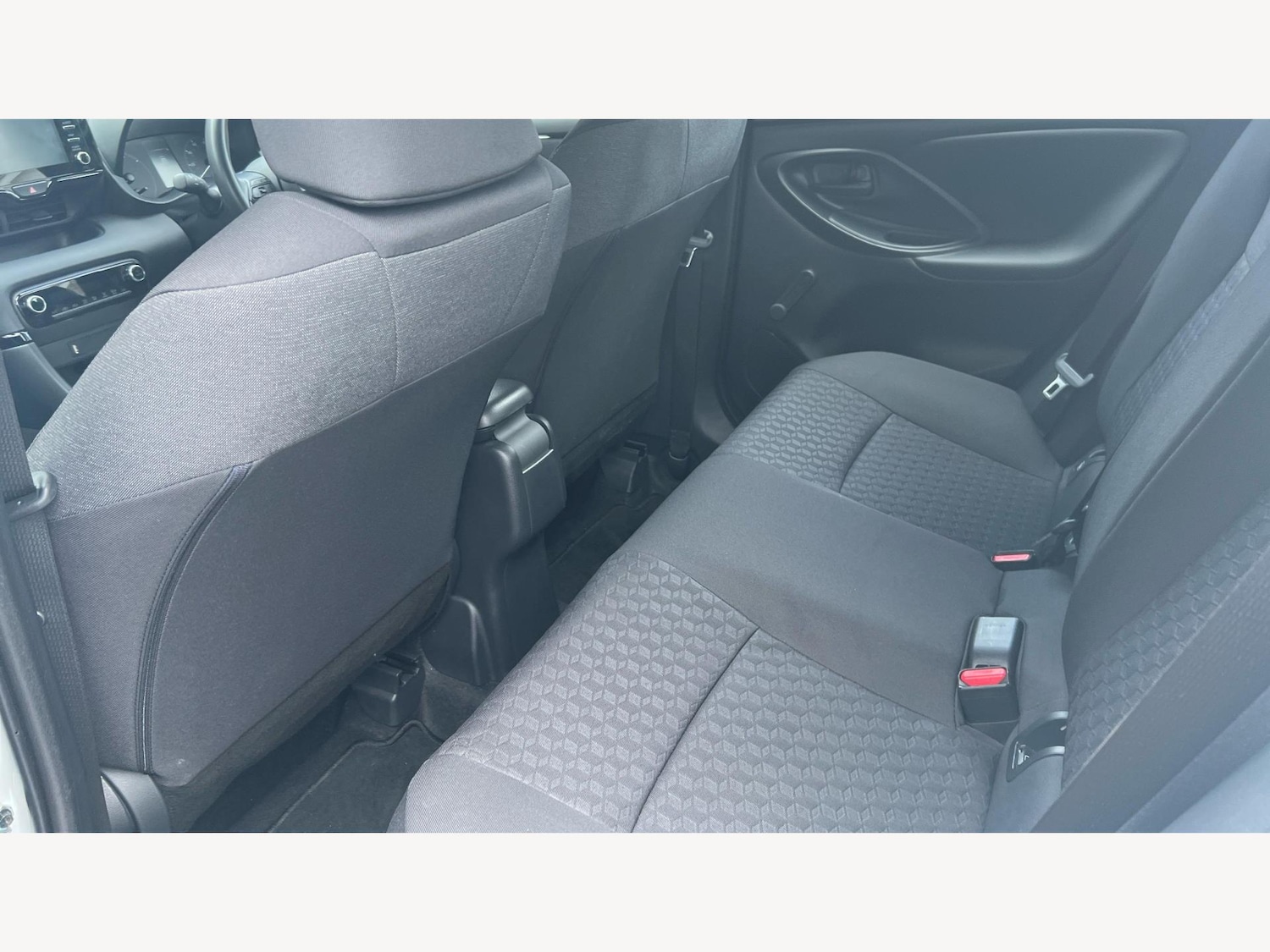 Used Toyota Yaris 2023 for sale - 76585371: Photo 15