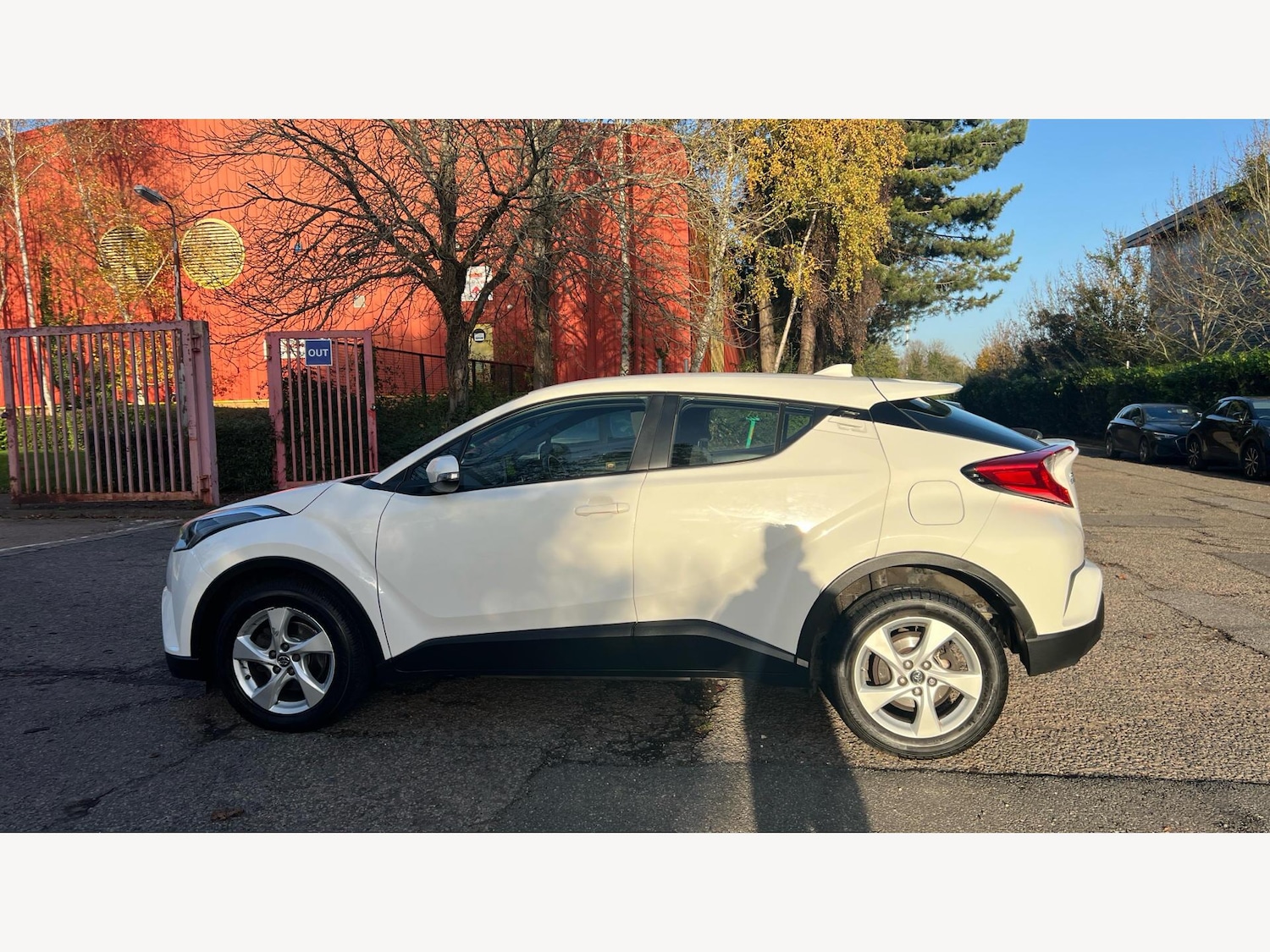 Used Toyota C-HR 2018 for sale - 76584190: Photo 19