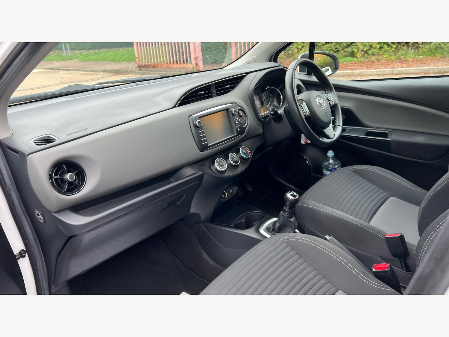 Used Toyota Yaris 2020 for sale - 76337875: Photo 12