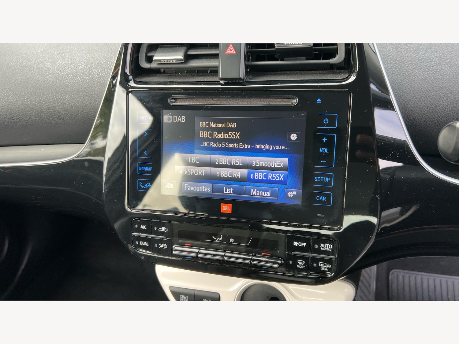 Used Toyota Prius 2017 for sale - 76473034: Photo 9