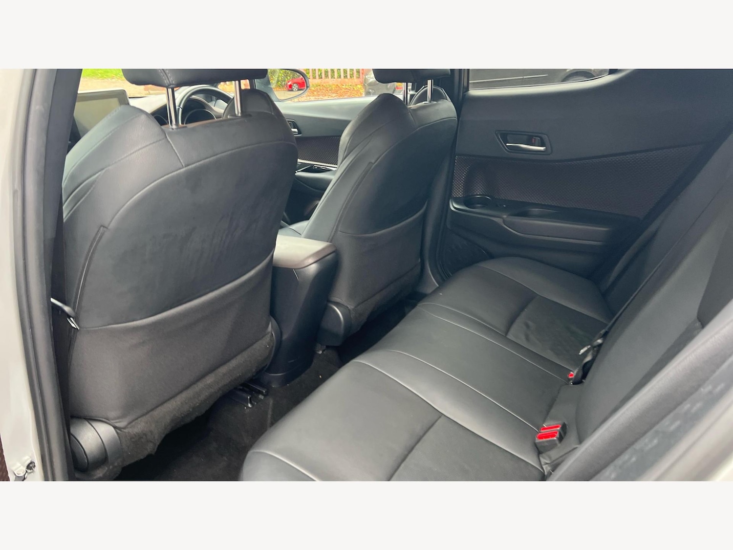 Used Toyota C-HR 2019 for sale - 76423868: Photo 15