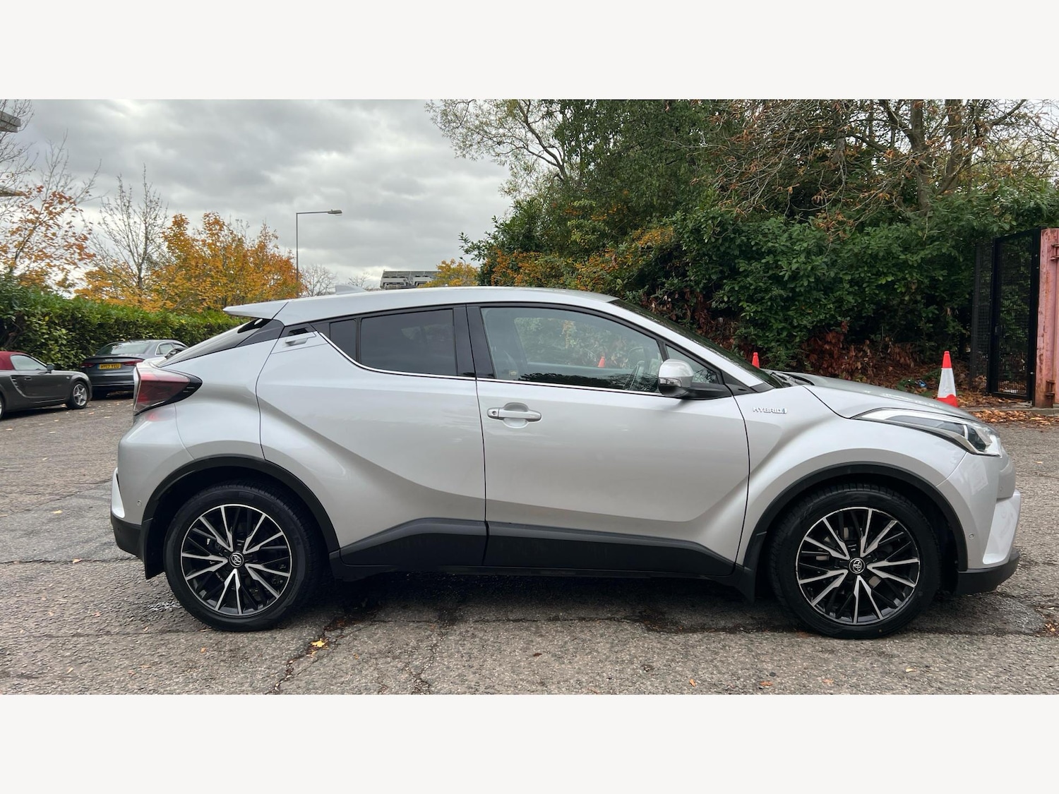 Used Toyota C-HR 2019 for sale - 76423868: Photo 18