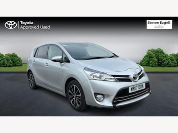 Used Toyota Verso 2017 for sale - 77854162: Photo