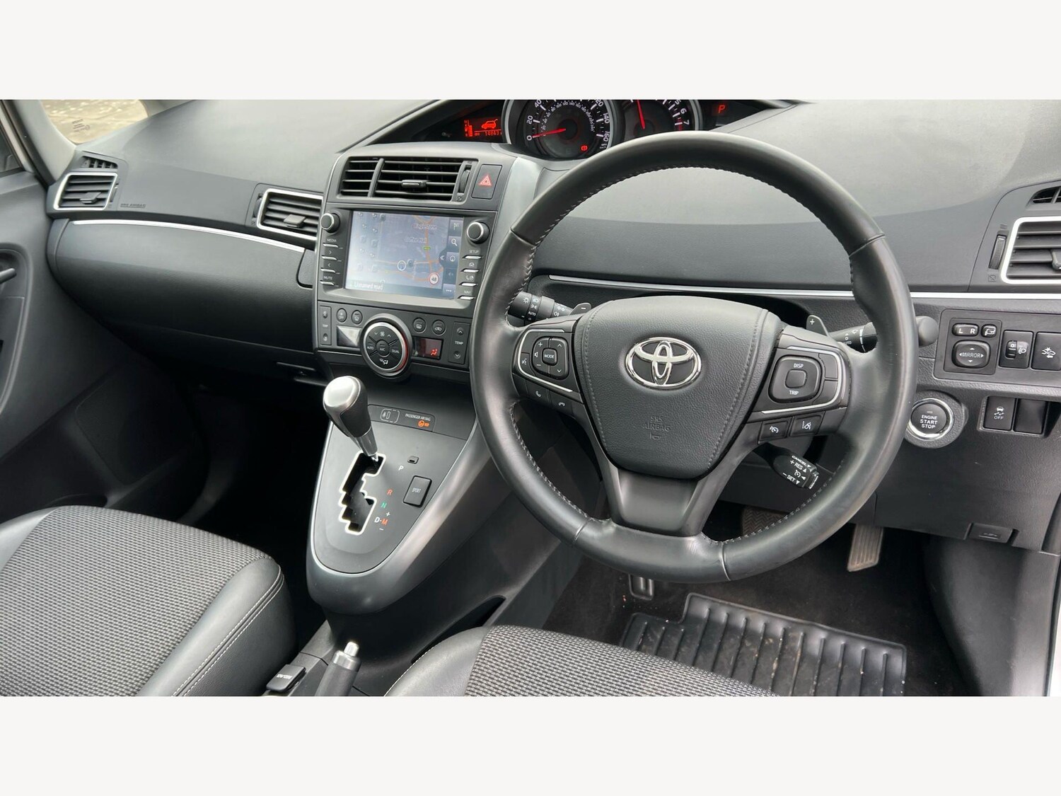 Used Toyota Verso 2017 for sale - 77854162: Photo 8
