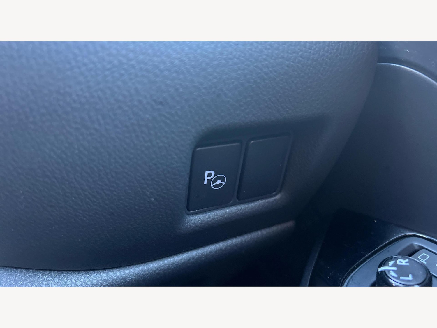 Used Toyota C-HR 2021 for sale - 76759682: Photo 23