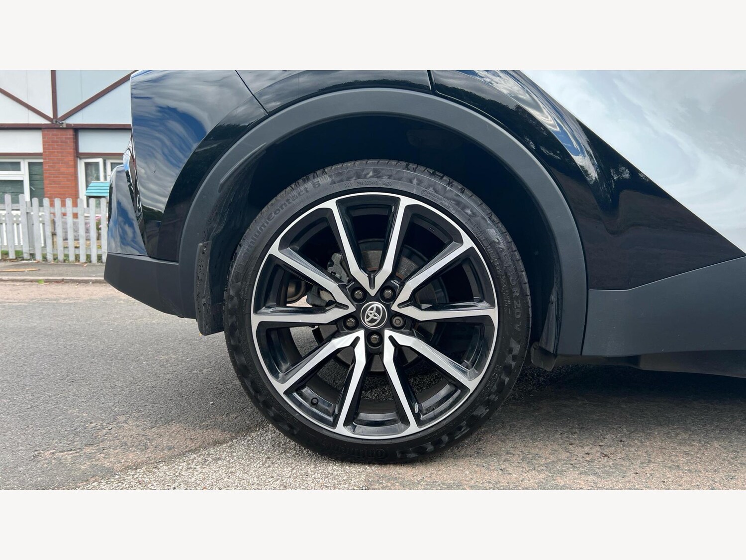 Used Toyota C-HR for sale - 77854180: Photo 20