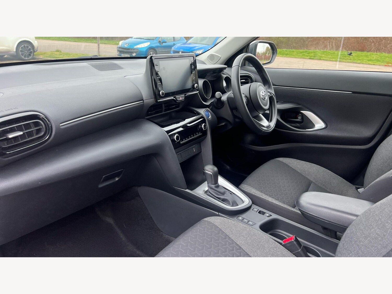 Used Toyota Yaris Cross 2023 for sale - 77278933: Photo 12