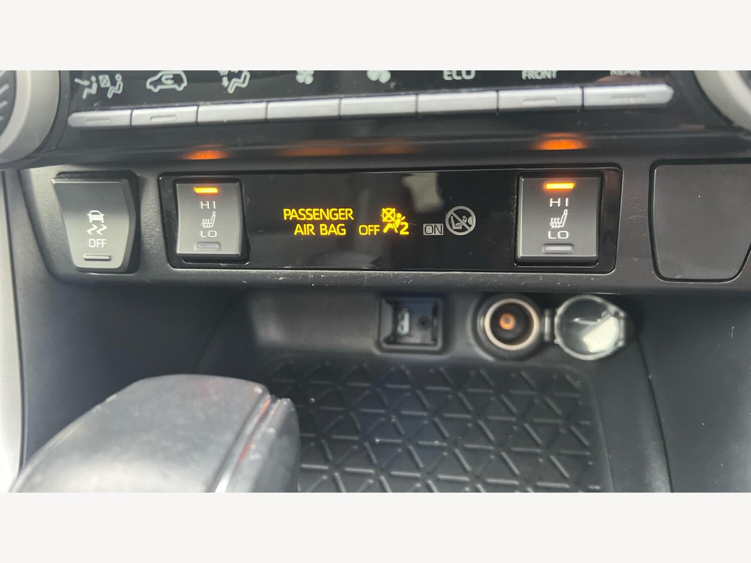 Used Toyota RAV4 2019 for sale - 77468025: Photo 23