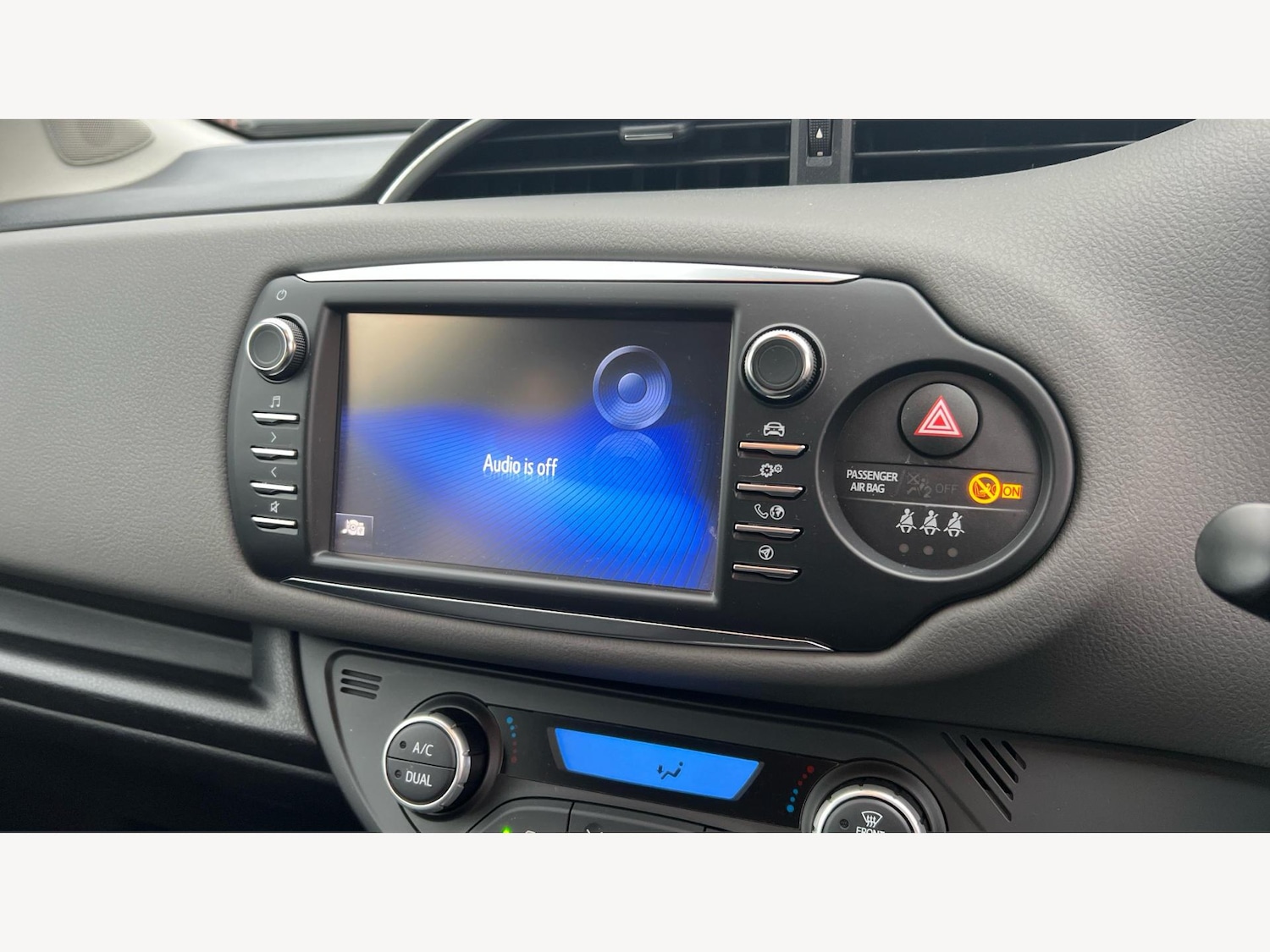 Used Toyota Yaris 2017 for sale - 76512959: Photo 9