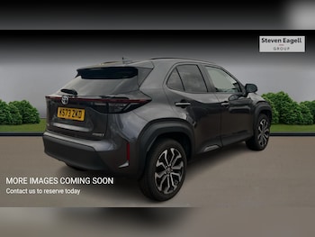 Used Toyota Yaris Cross 2023 for sale - 76269762: Photo