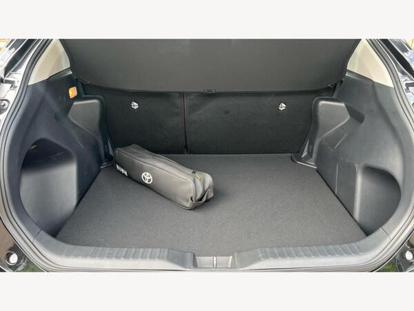 Used Toyota Yaris Cross 2024 for sale - 76239033: Photo 16