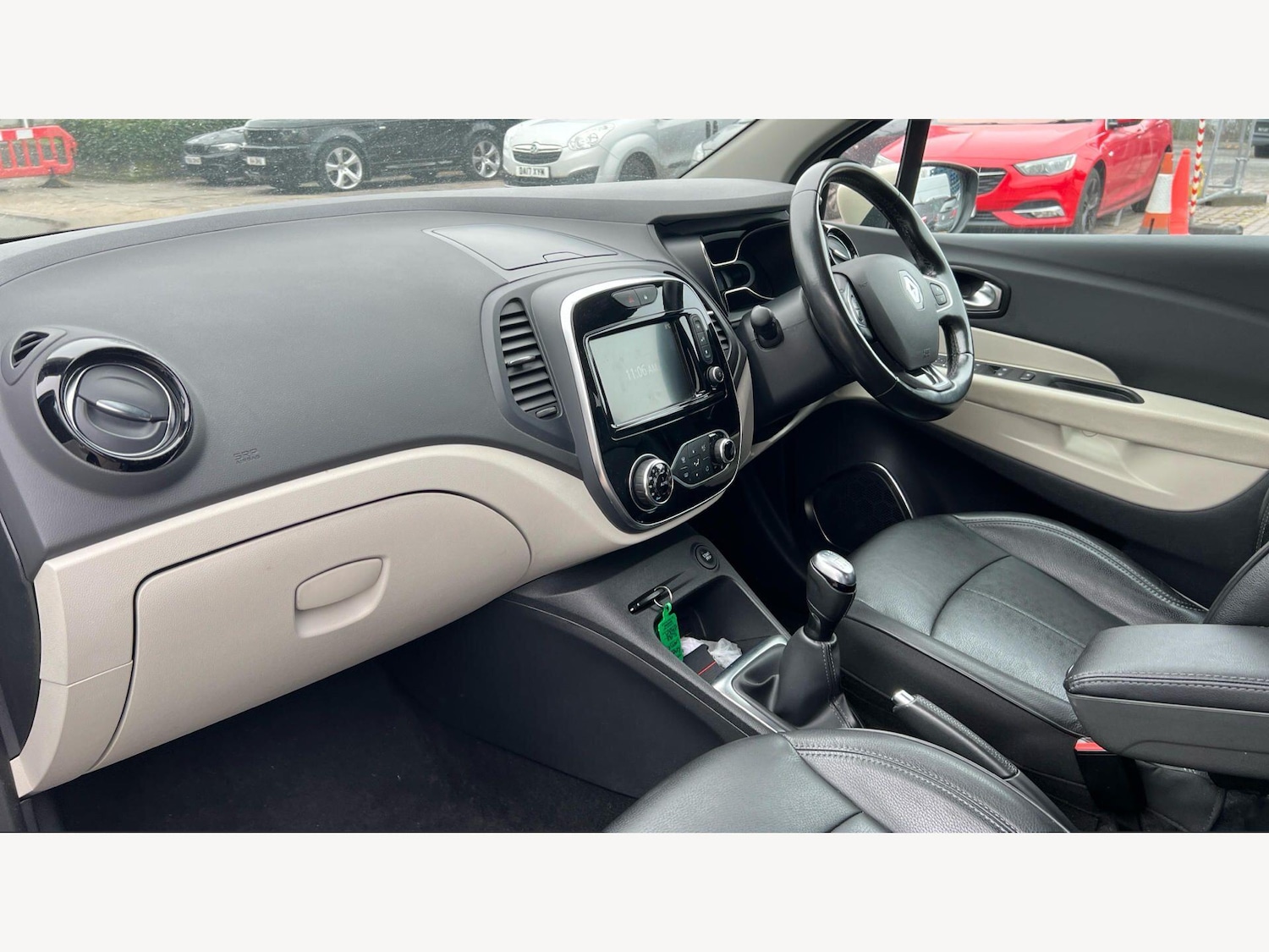 Used Renault Captur for sale - 77854118: Photo 12