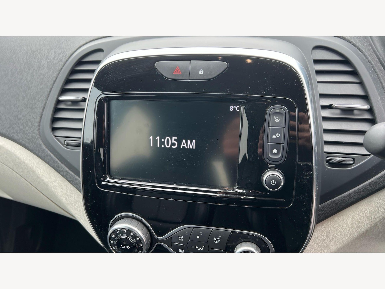 Used Renault Captur for sale - 77854118: Photo 9