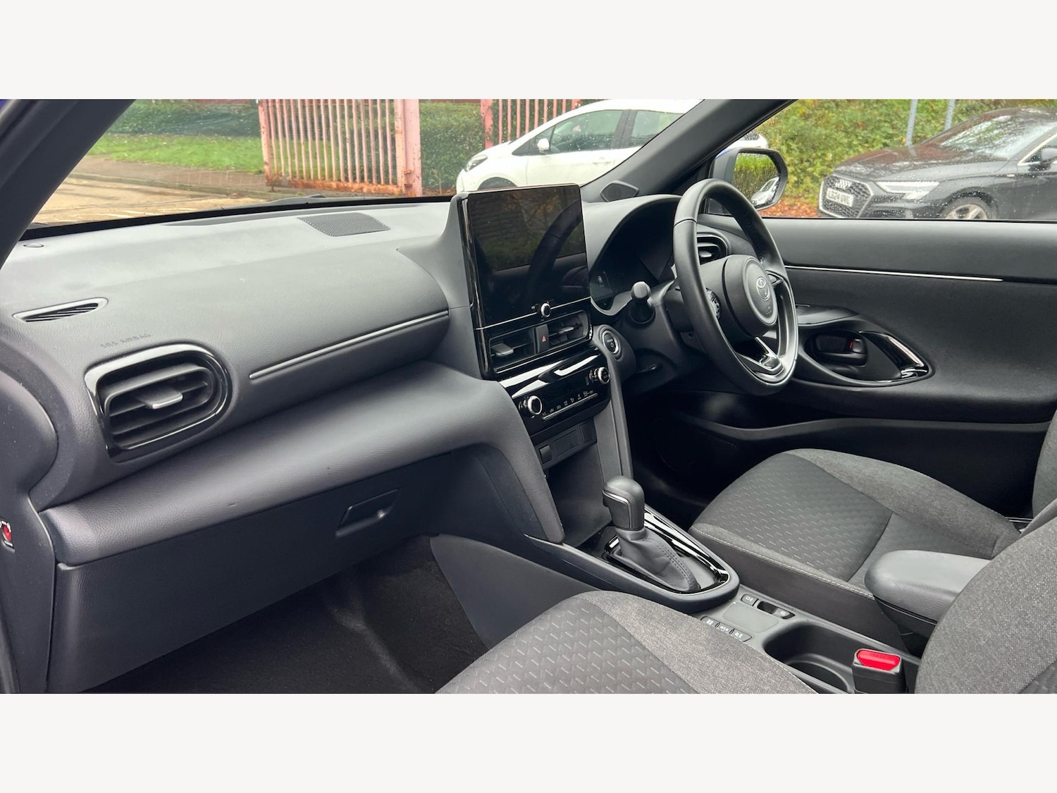 Used Toyota Yaris Cross 2024 for sale - 76422871: Photo 12