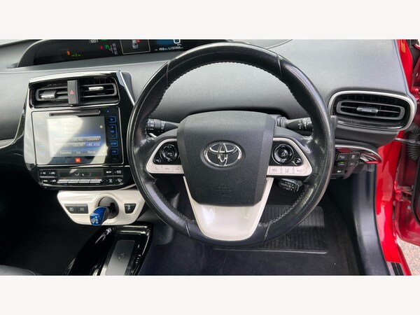 Used Toyota Prius 2017 for sale - 76190099: Photo 10