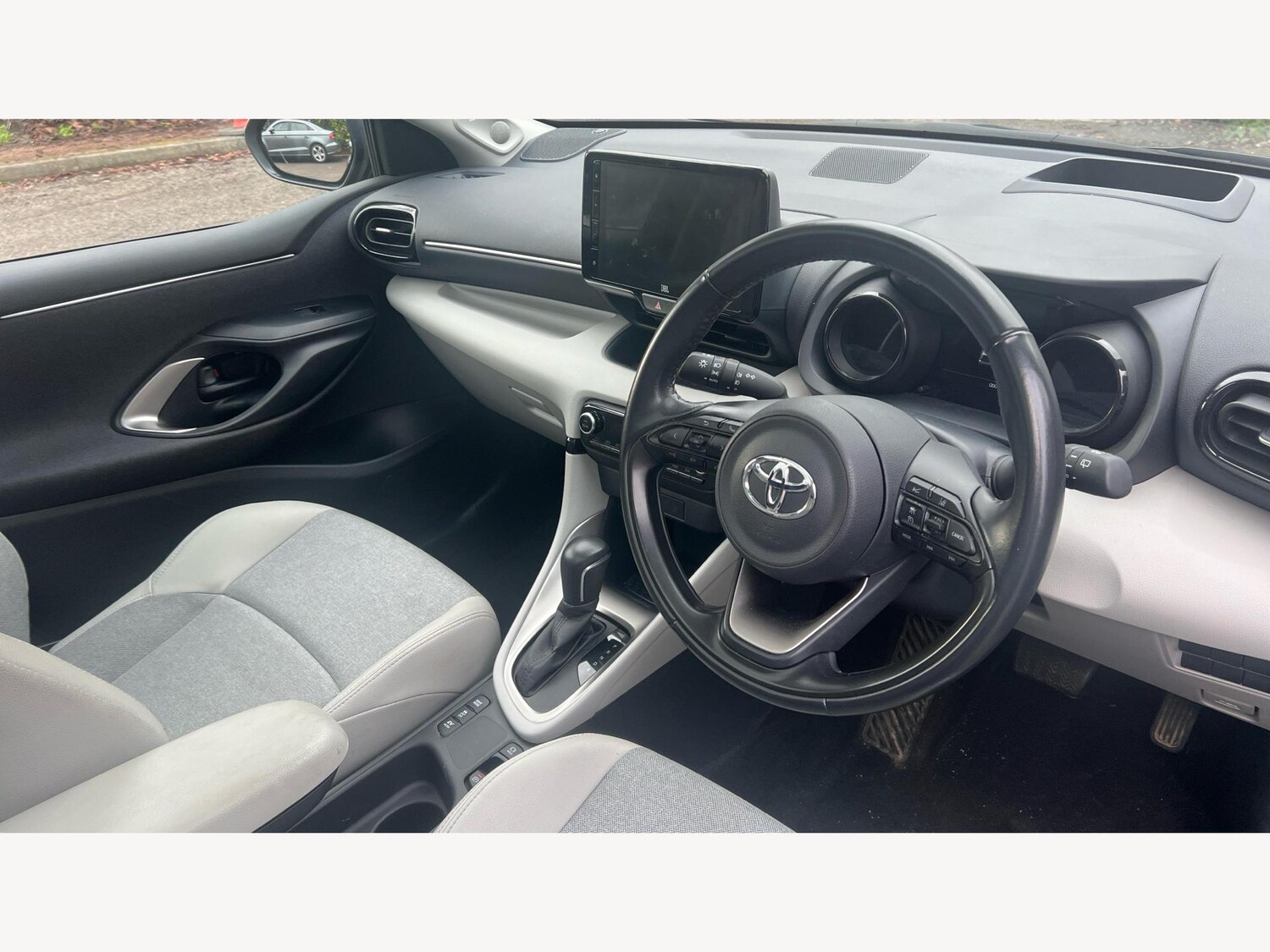 Used Toyota Yaris 2022 for sale - 77586718: Photo 13