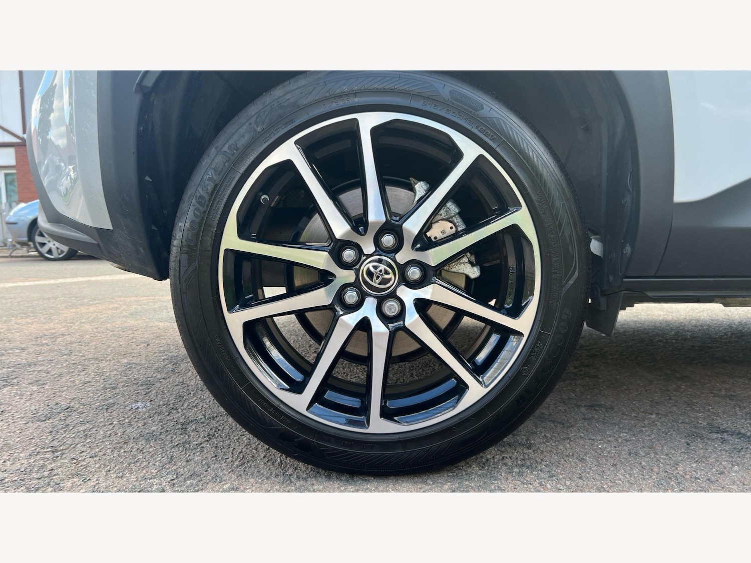 Used Toyota Yaris Cross 2024 for sale - 76988995: Photo 20