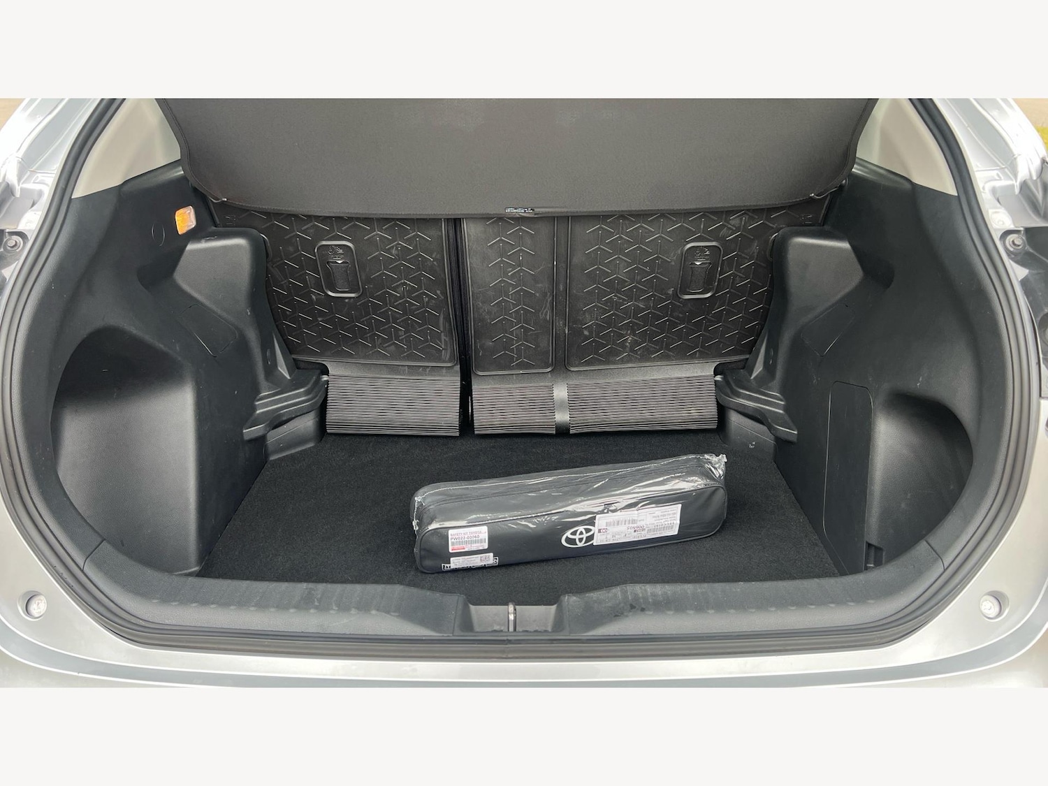 Used Toyota Yaris Cross 2023 for sale - 77425382: Photo 16