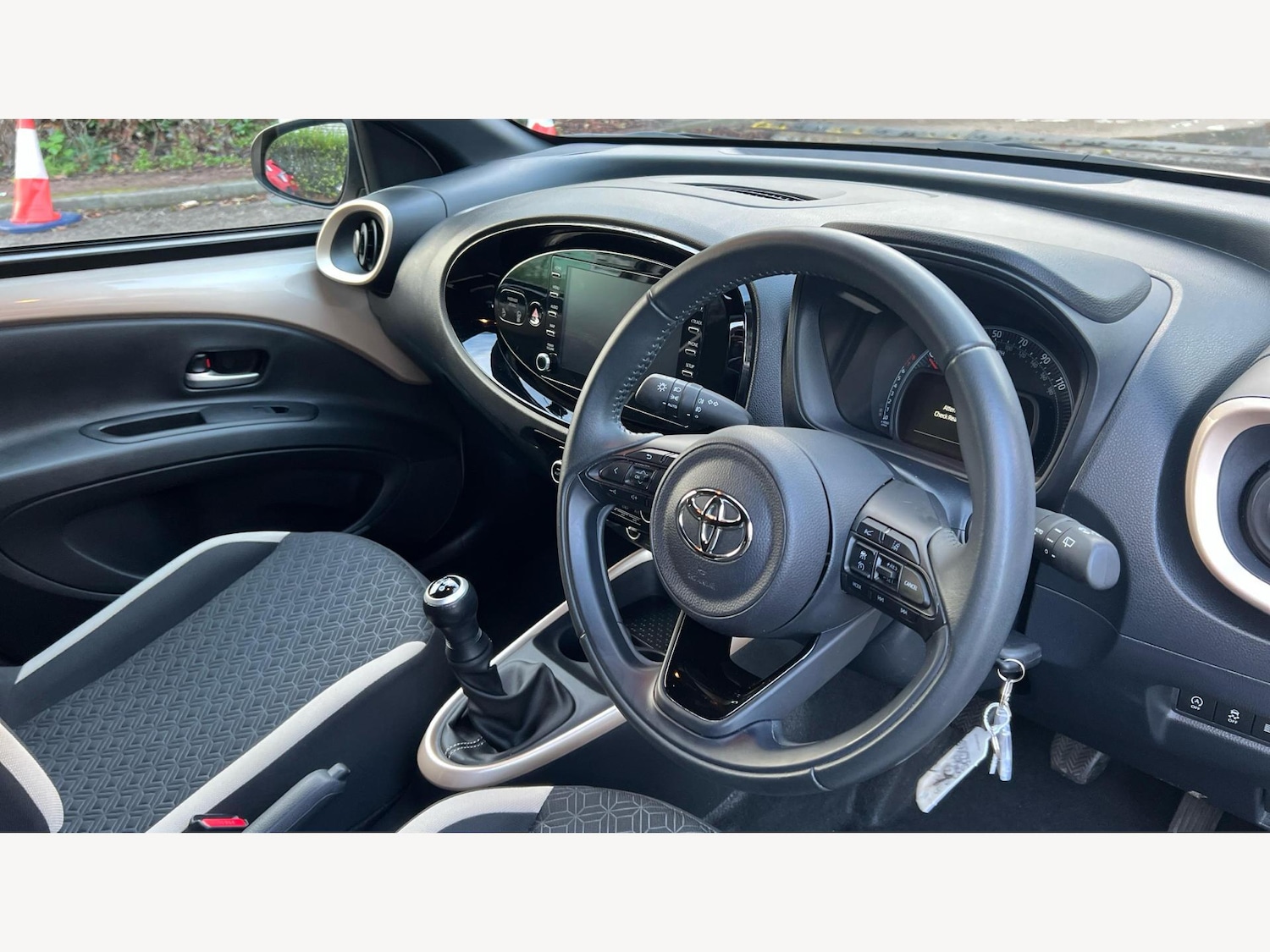 Used Toyota Aygo X 2023 for sale - 77143004: Photo 13