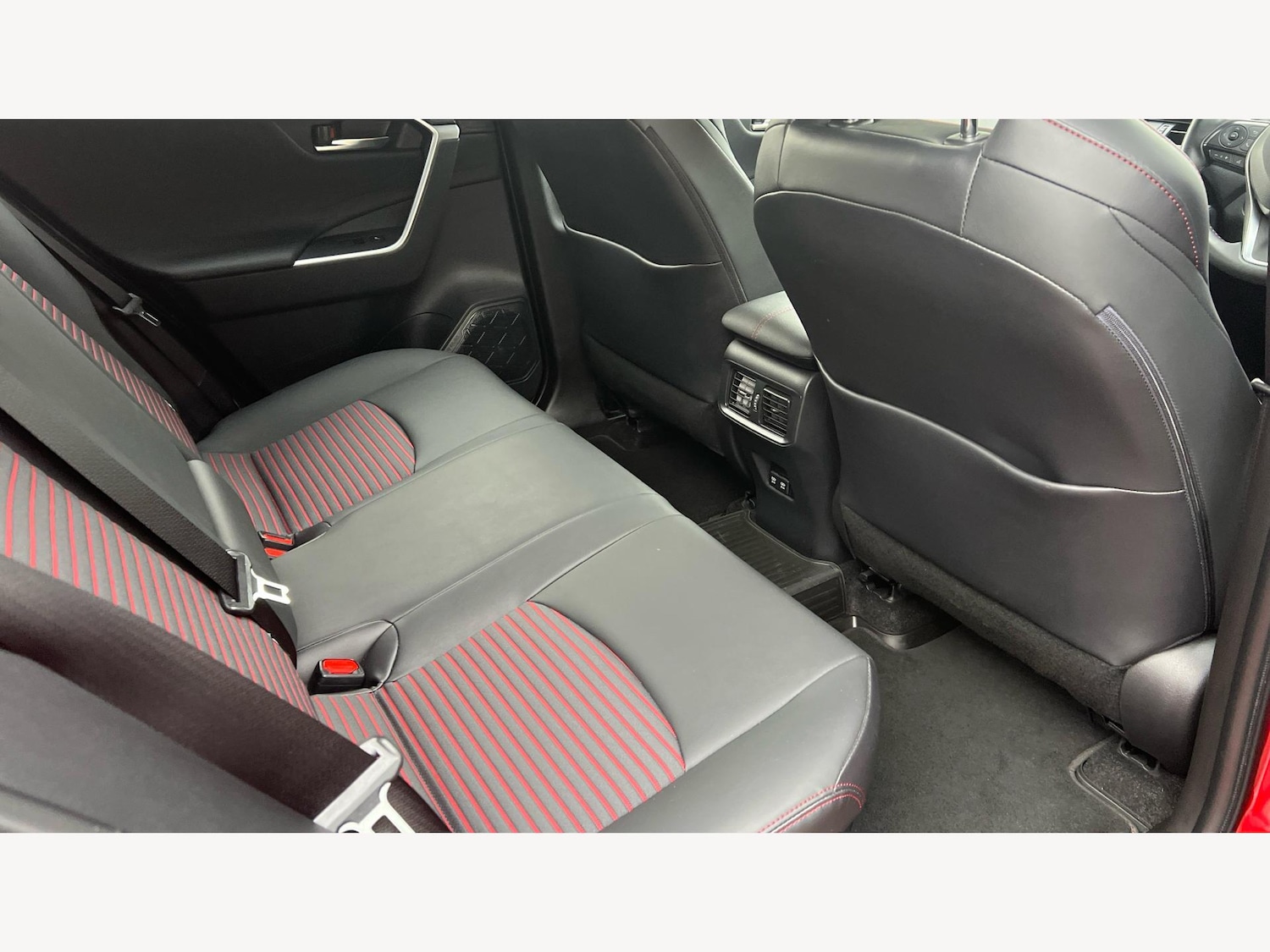 Used Toyota RAV4 2021 for sale - 77120753: Photo 14