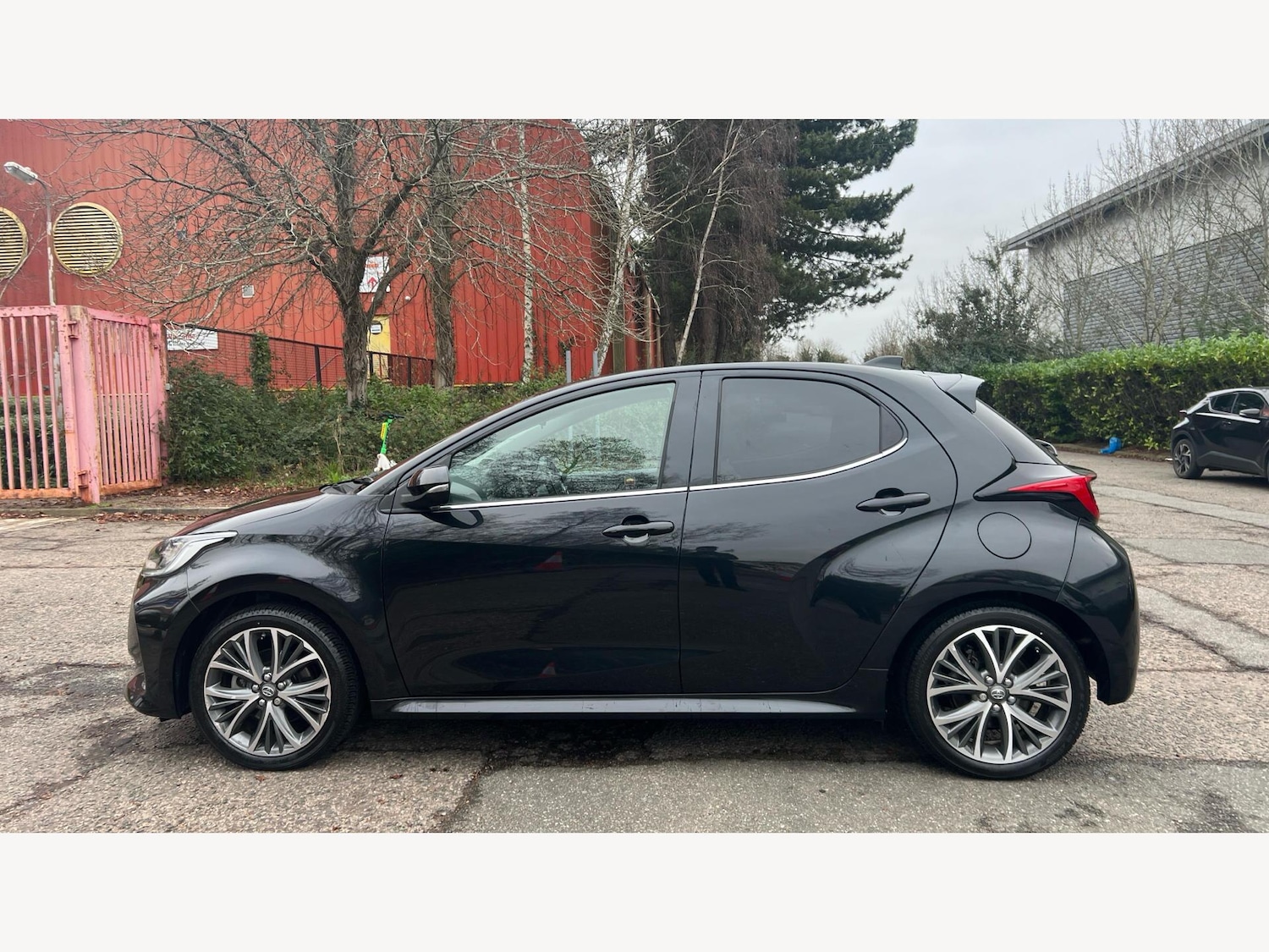 Used Toyota Yaris 2023 for sale - 77120718: Photo 19