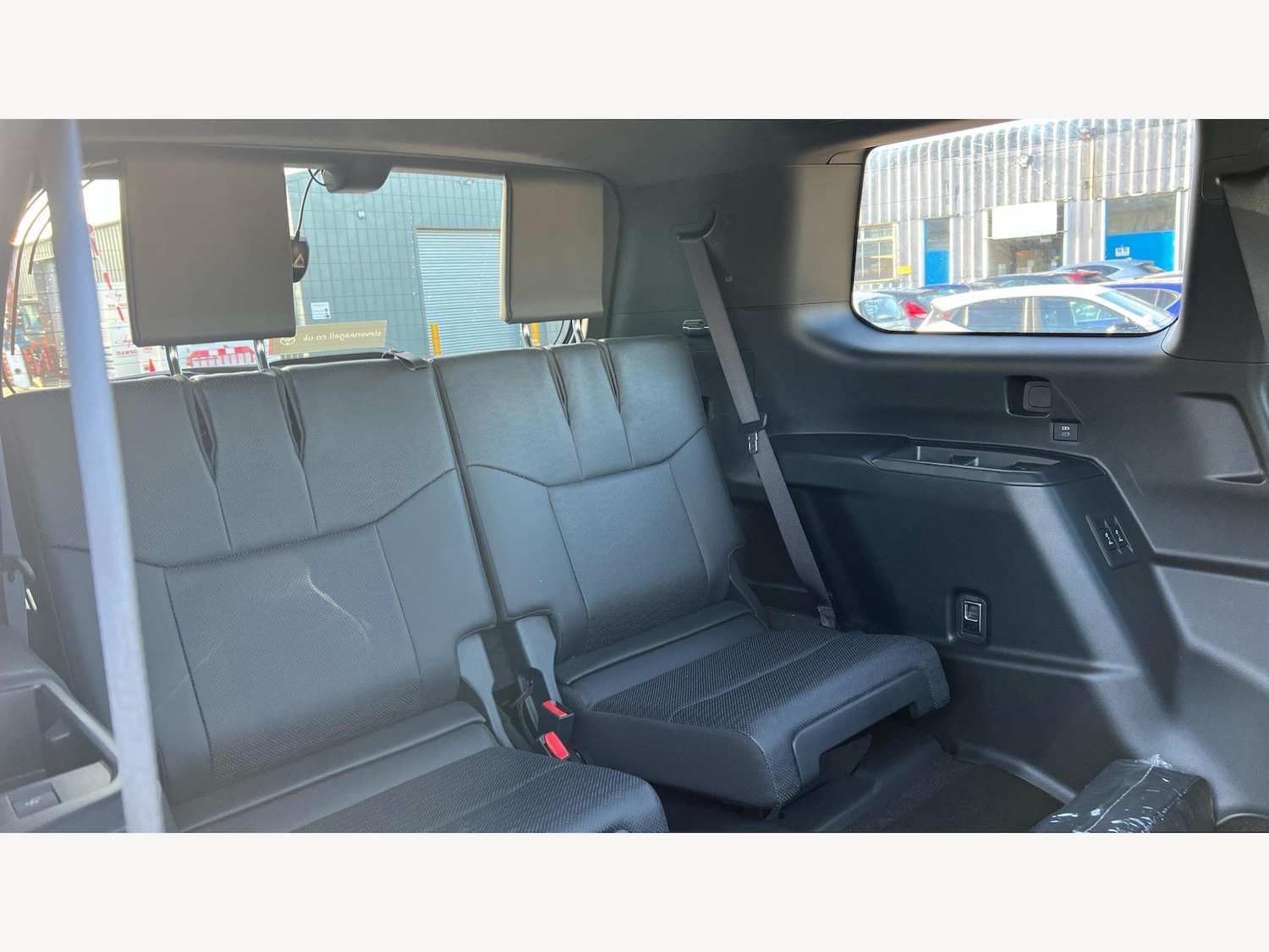 Used Toyota Land Cruiser 2024 for sale - 77854227: Photo 12