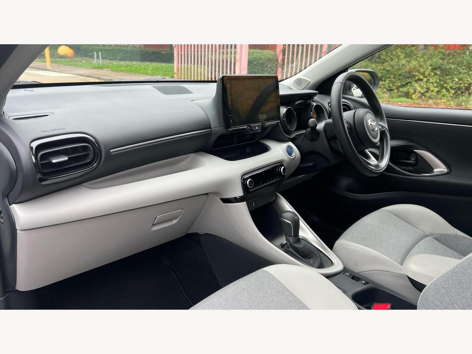 Used Toyota Yaris 2022 for sale - 76337801: Photo 12
